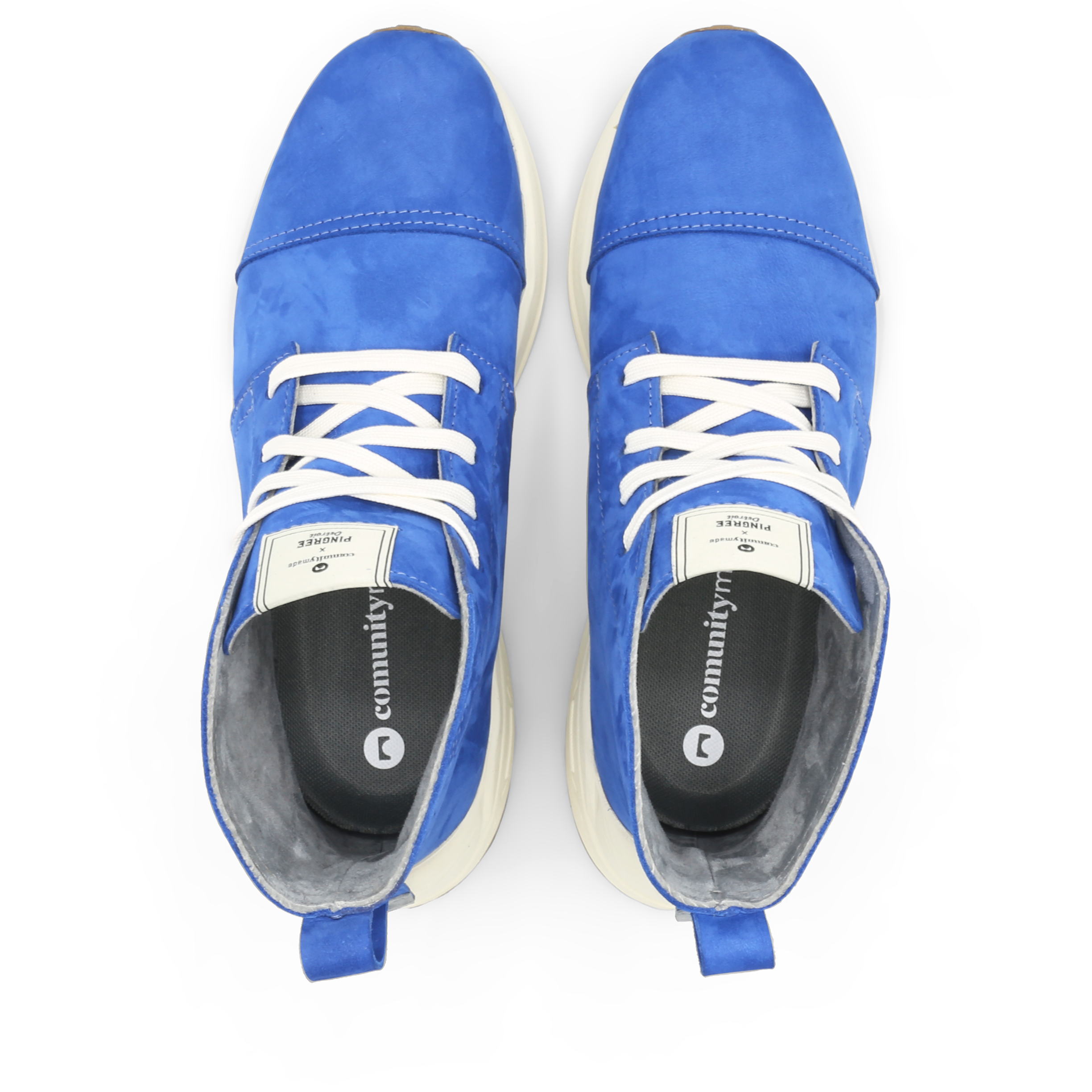 The Chukka boot pictured here inHittsville Blue - and pictured from the top, is Designed and handmade collaboratively in the USA alongside @comunitymade with upcycled leather and our new Vibram ecostep sole made from recycled materials. This boot’s got the perfect mix of style, comfort, durability, and a lighter footprint on the planet.