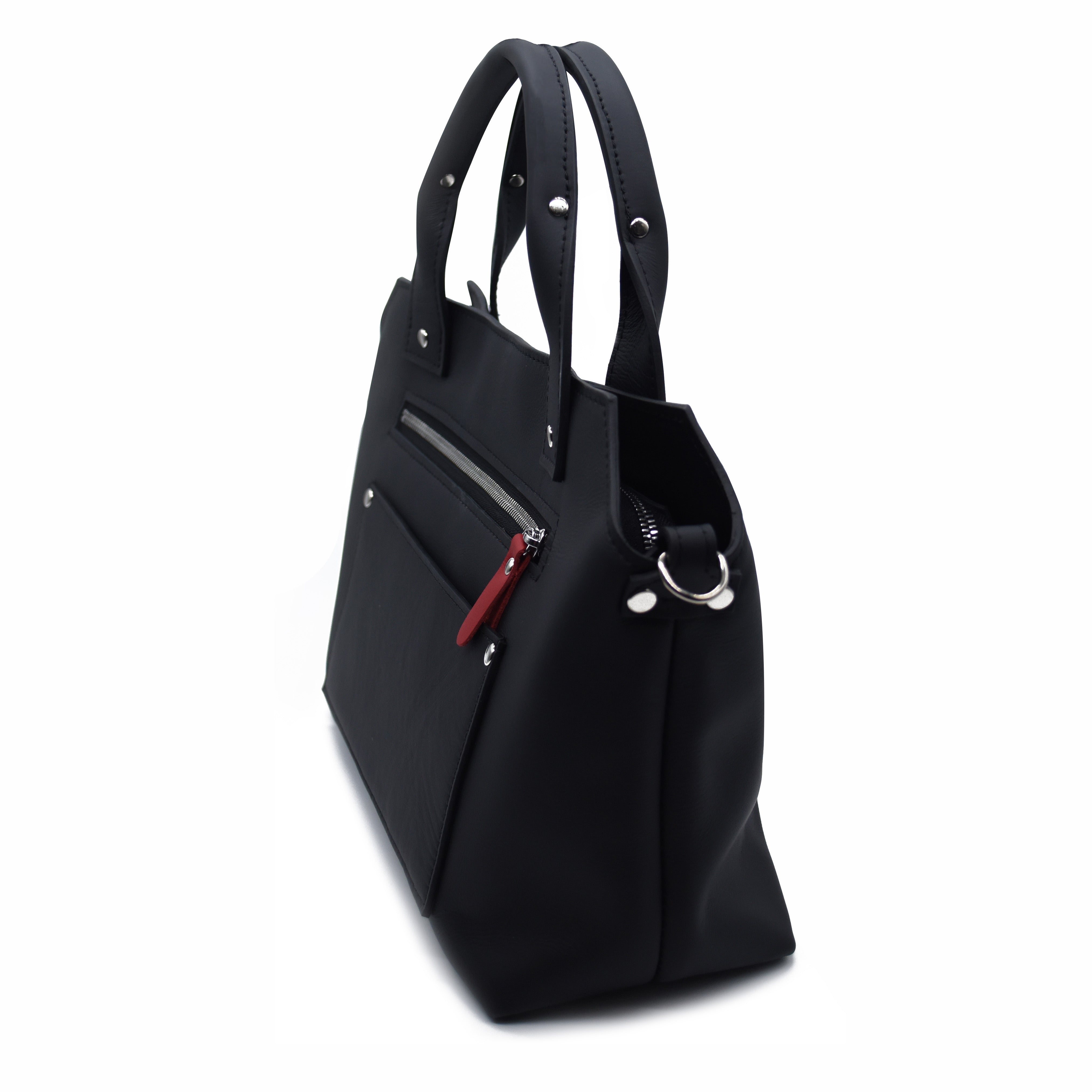 Side view of the Pingree purse. 